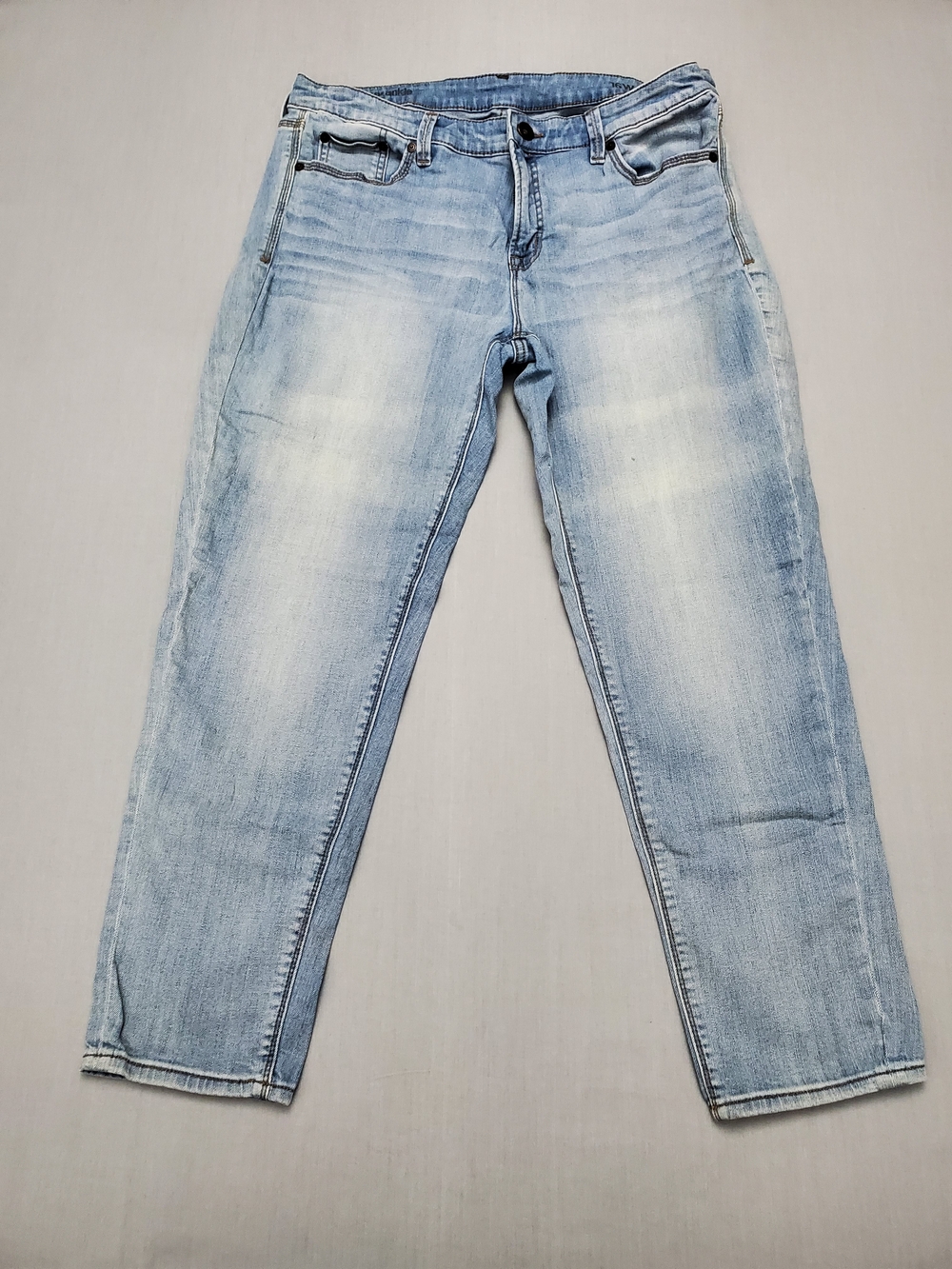 Womans Ankle Womans light wash Stretch Size 16w